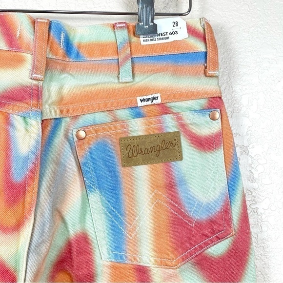 NWT Wrangler Wild West 603 High Rise Straight Rainbow Wave Jeans Sz 28X28 Women - Picture 8 of 15